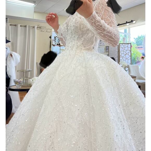 Wedding Dress & Headpiece Size 2/4 - Picture 2 of 2